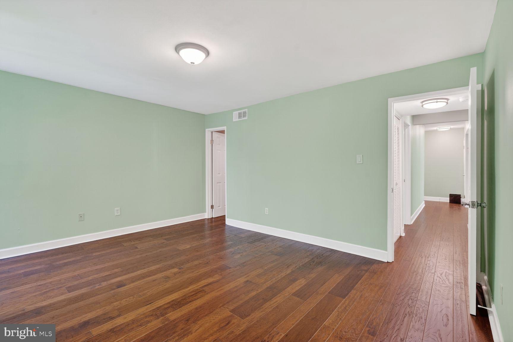AMERICANA FINMARK - Residential