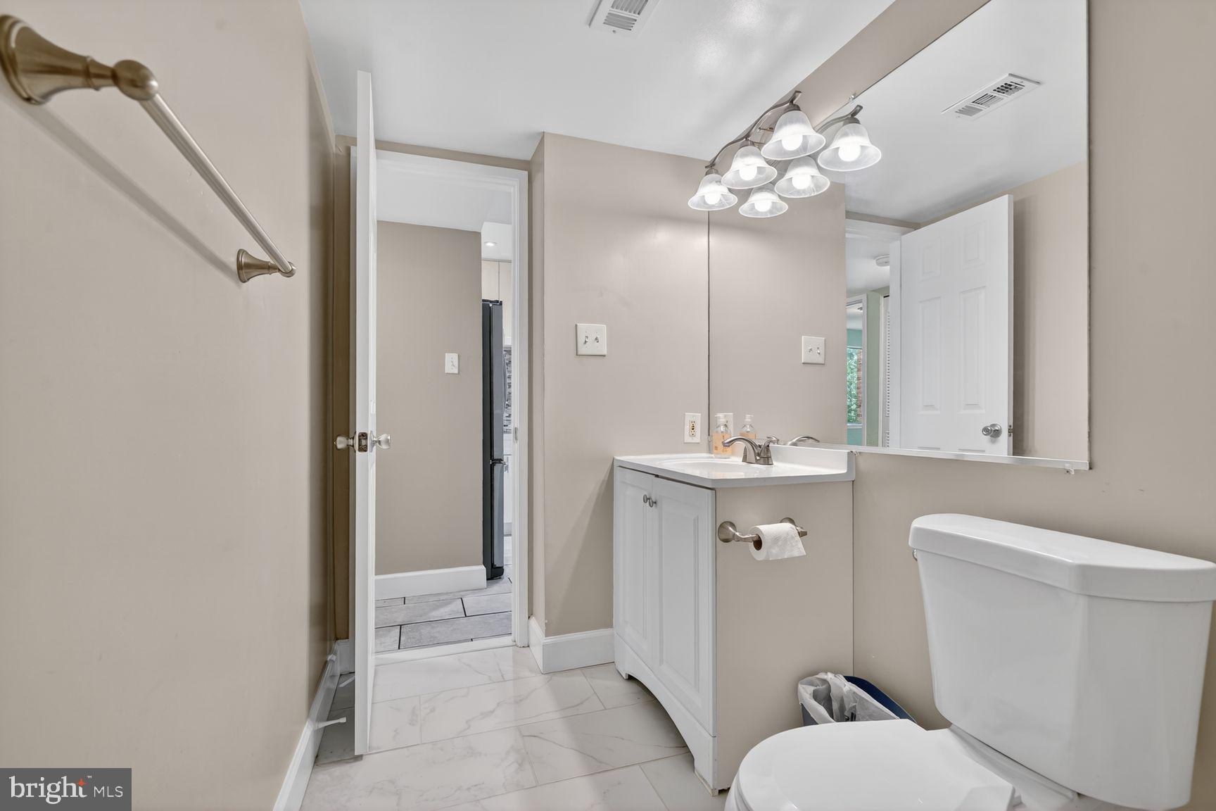 AMERICANA FINMARK - Residential
