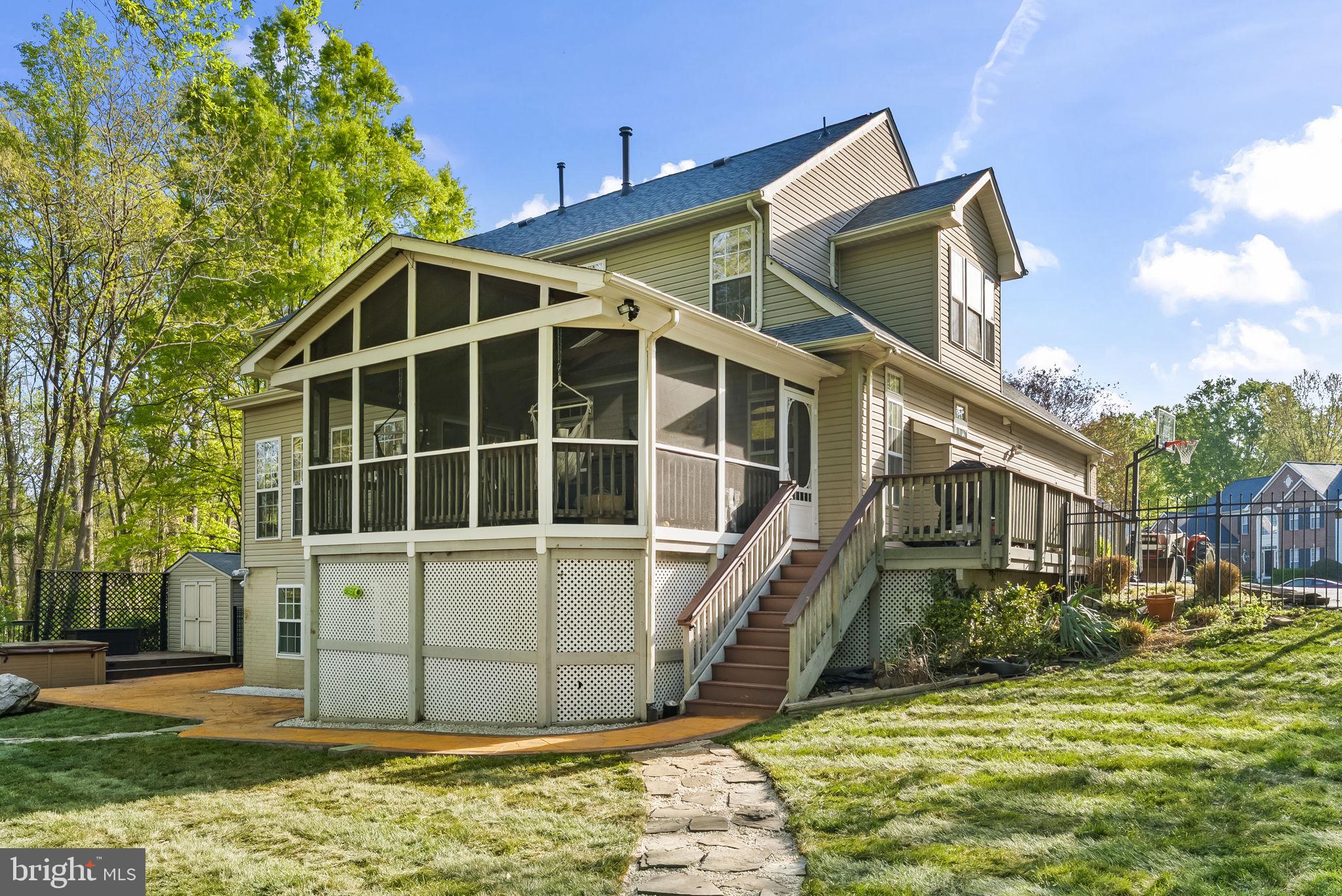 DAWSON LANDING - Residential