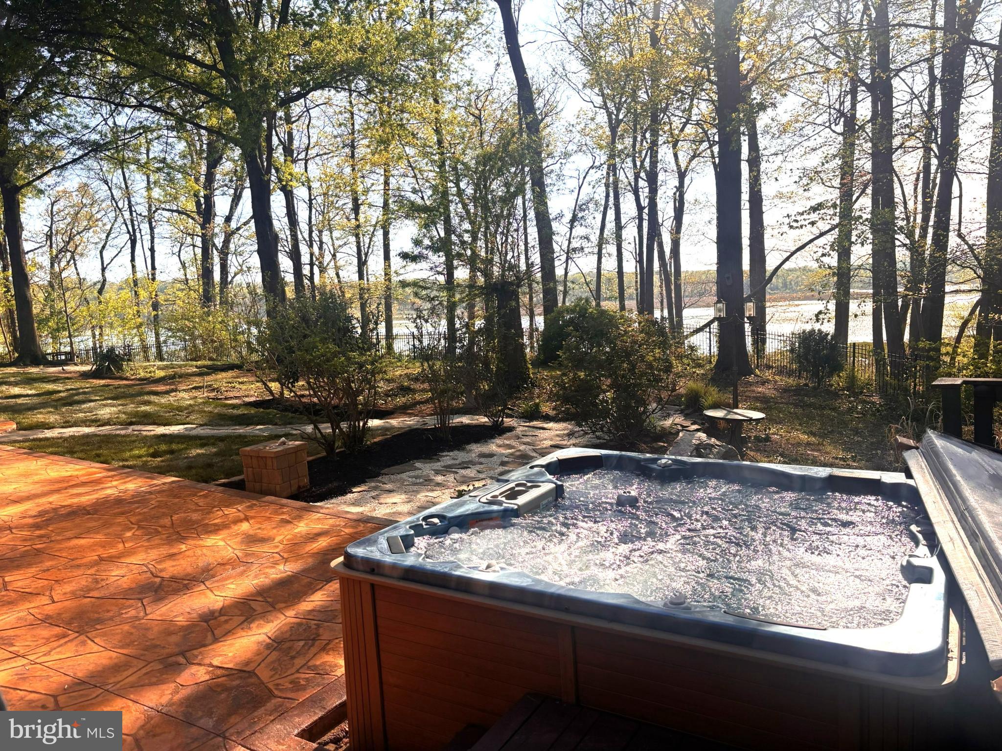 DAWSON LANDING - Residential