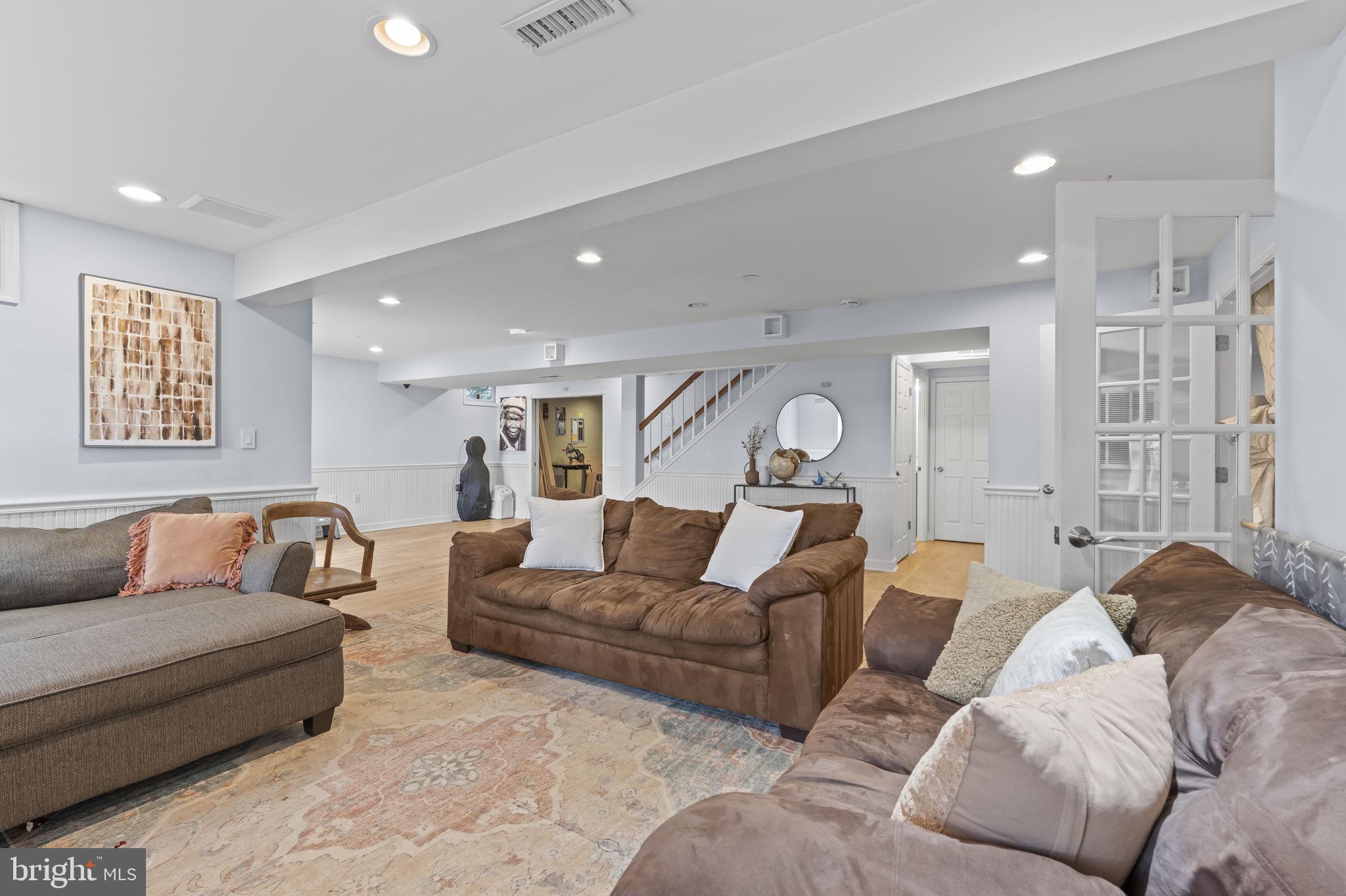 DAWSON LANDING - Residential