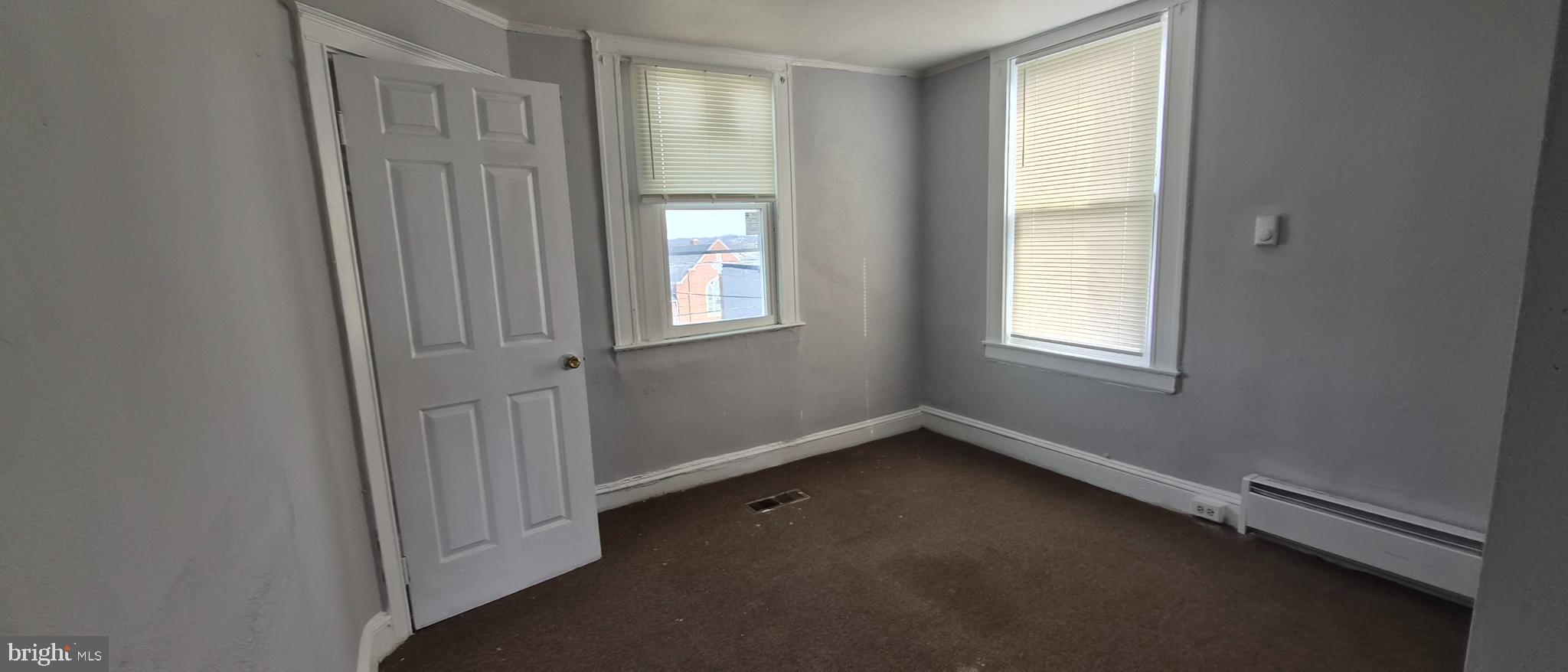 FOUR BY FOUR - Residential