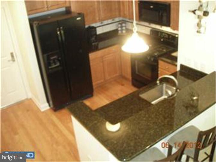 THE GRANDE AT RIVERVIEW - Residential Lease