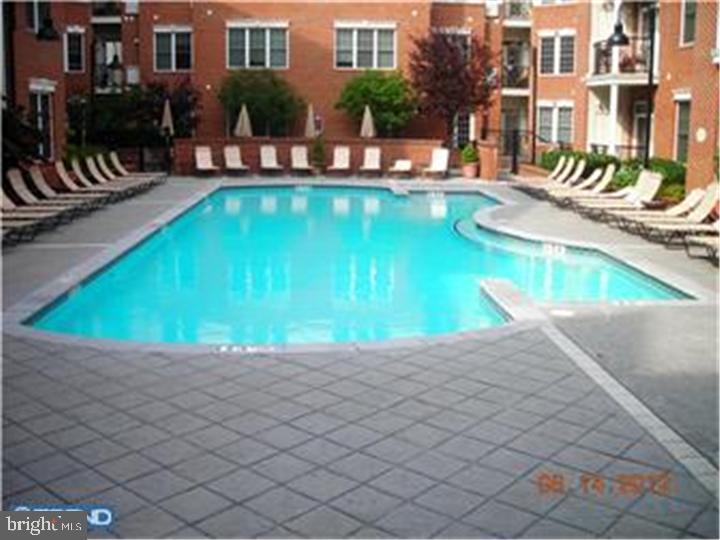 THE GRANDE AT RIVERVIEW - Residential Lease