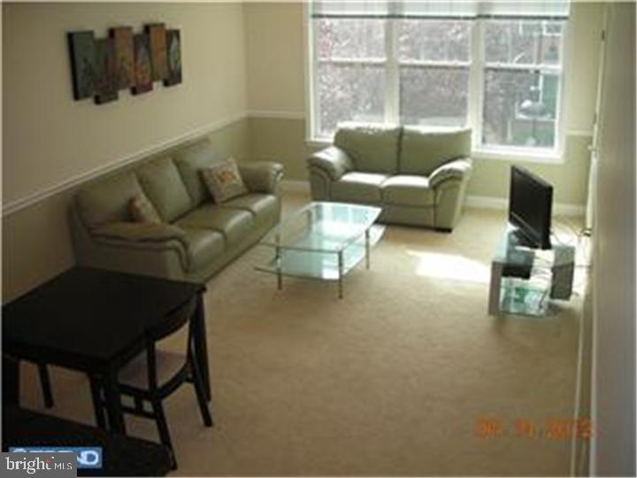 THE GRANDE AT RIVERVIEW - Residential Lease