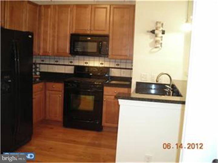 THE GRANDE AT RIVERVIEW - Residential Lease