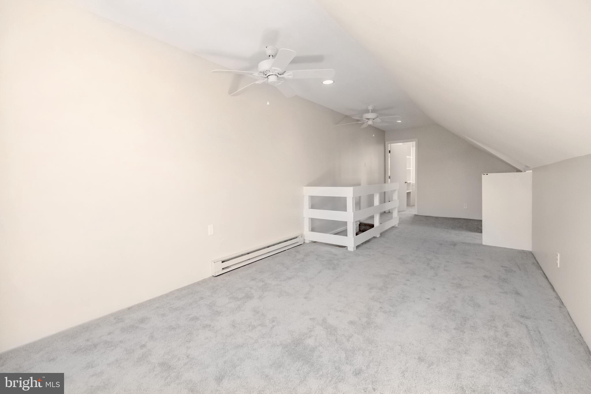 OAKMONT - Residential