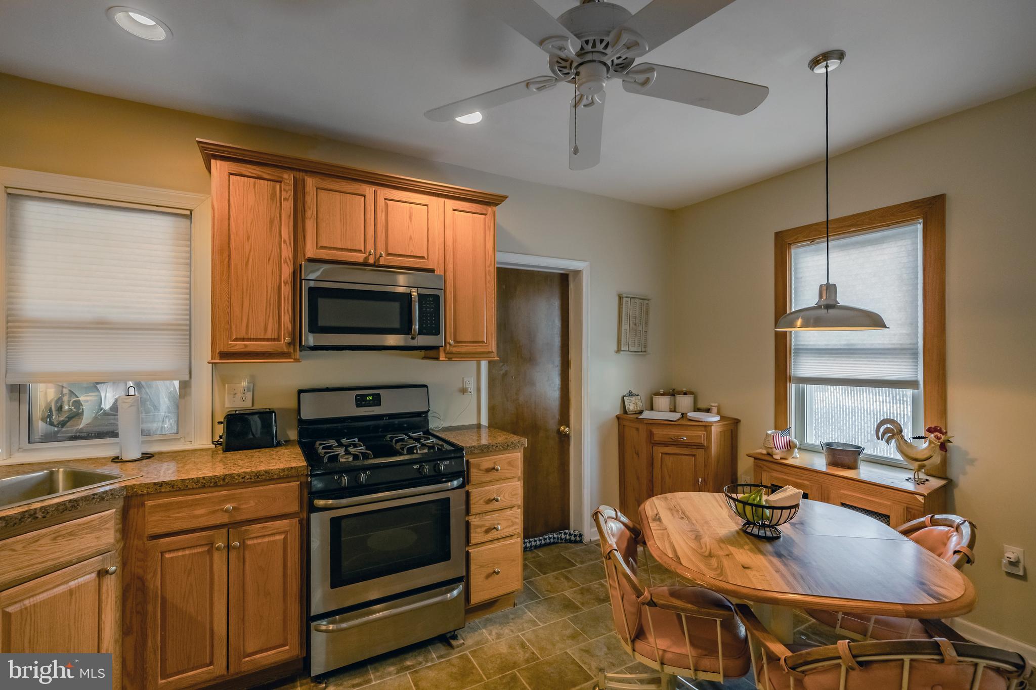 OAKMONT - Residential