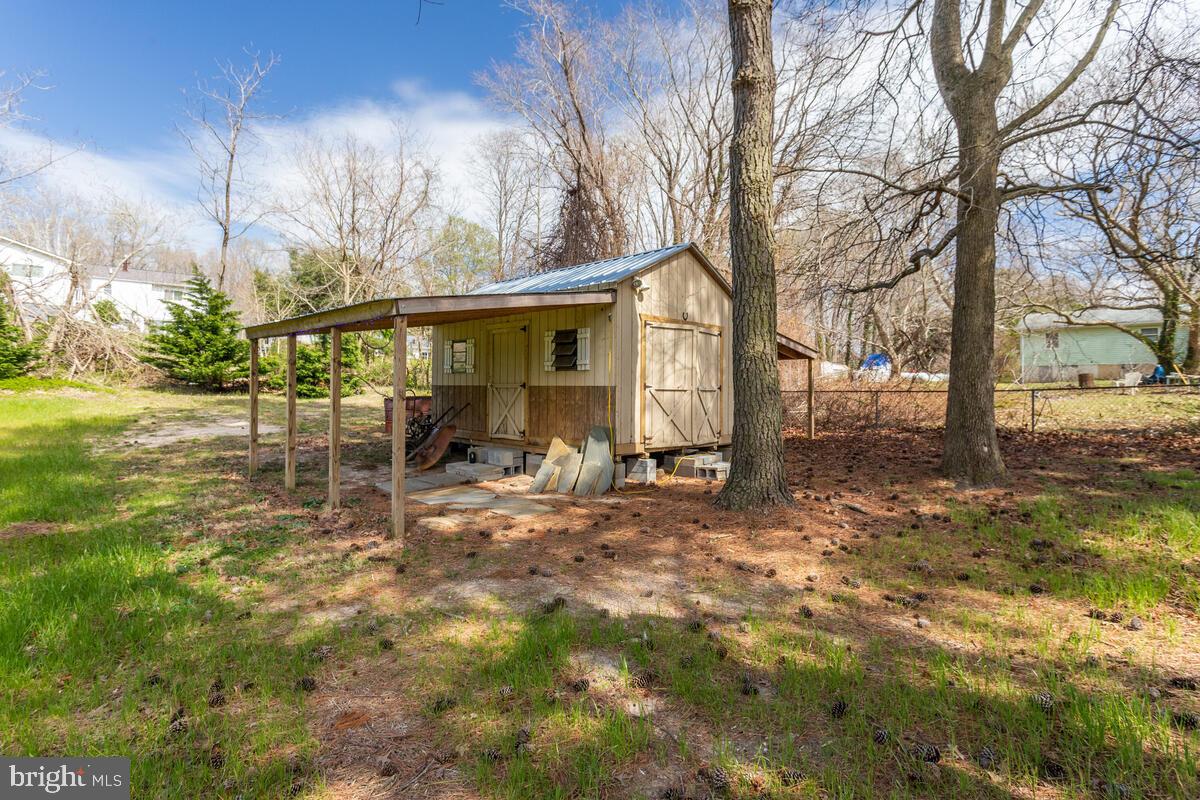 POPLAR WOODS - Residential