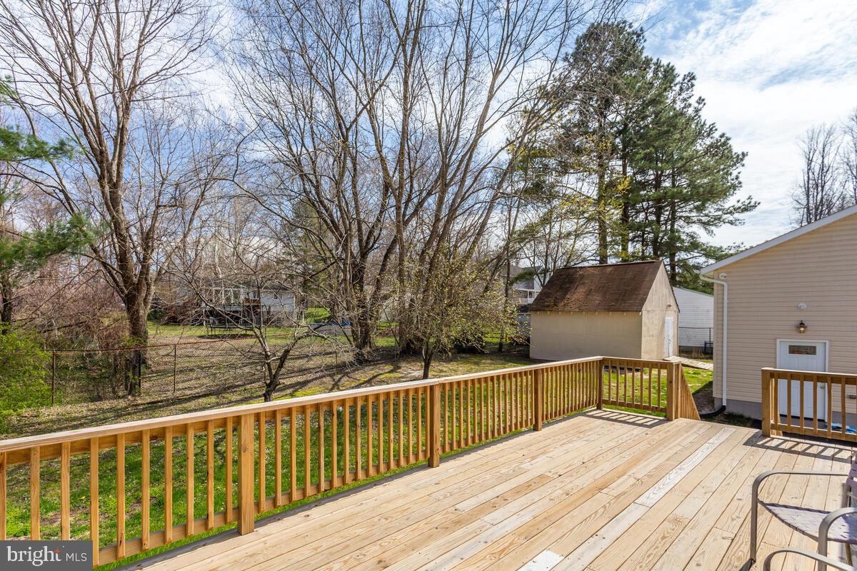 POPLAR WOODS - Residential