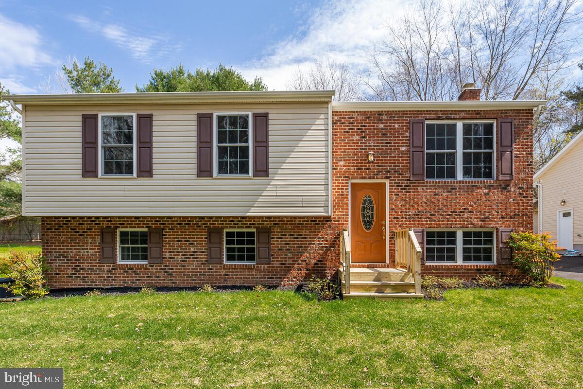 POPLAR WOODS - Residential