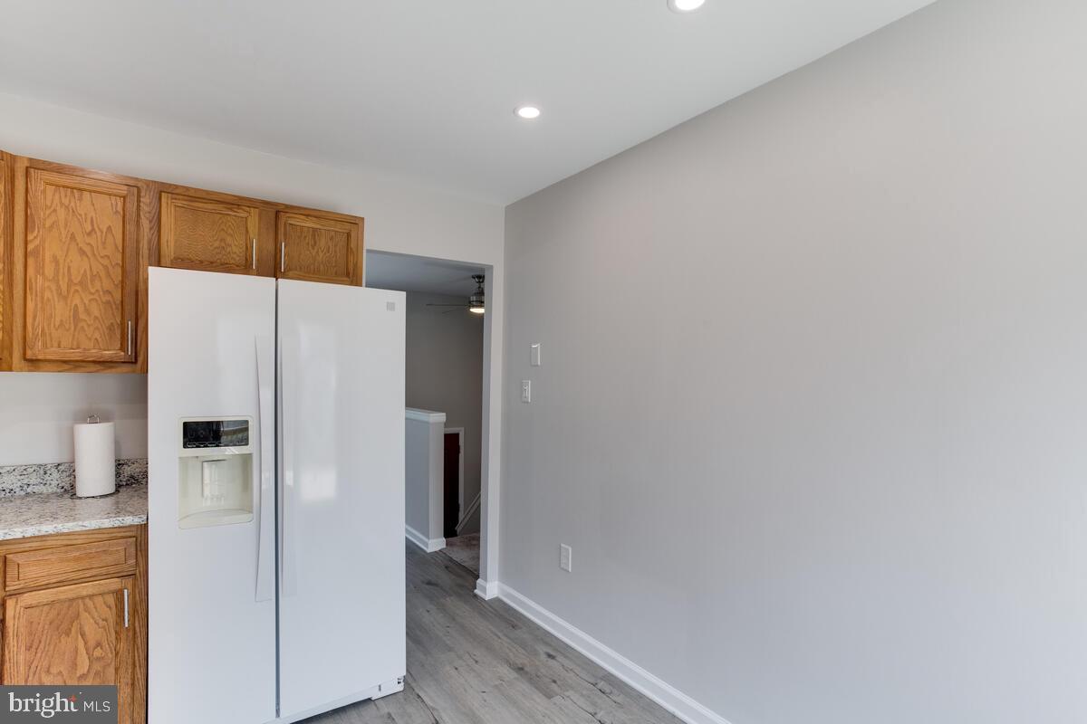 POPLAR WOODS - Residential