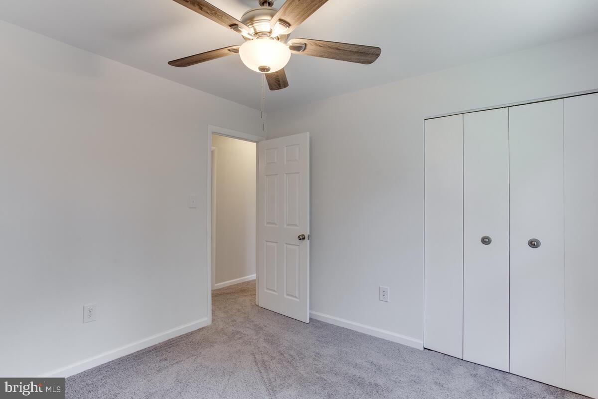 POPLAR WOODS - Residential