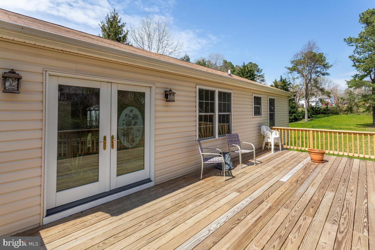 POPLAR WOODS - Residential