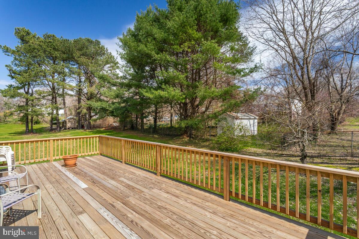 POPLAR WOODS - Residential