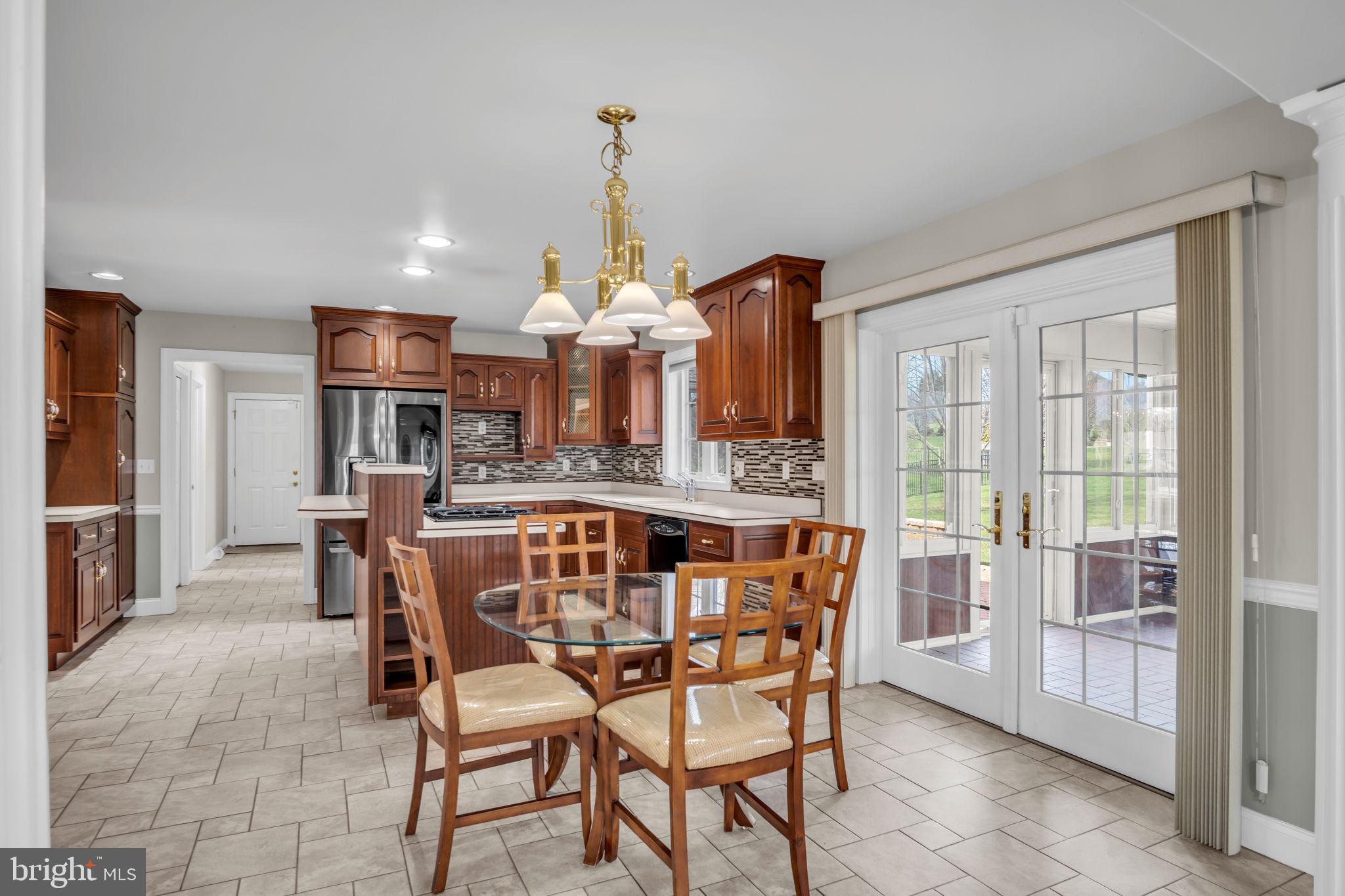 OLD RELIANCE FARMS - Residential