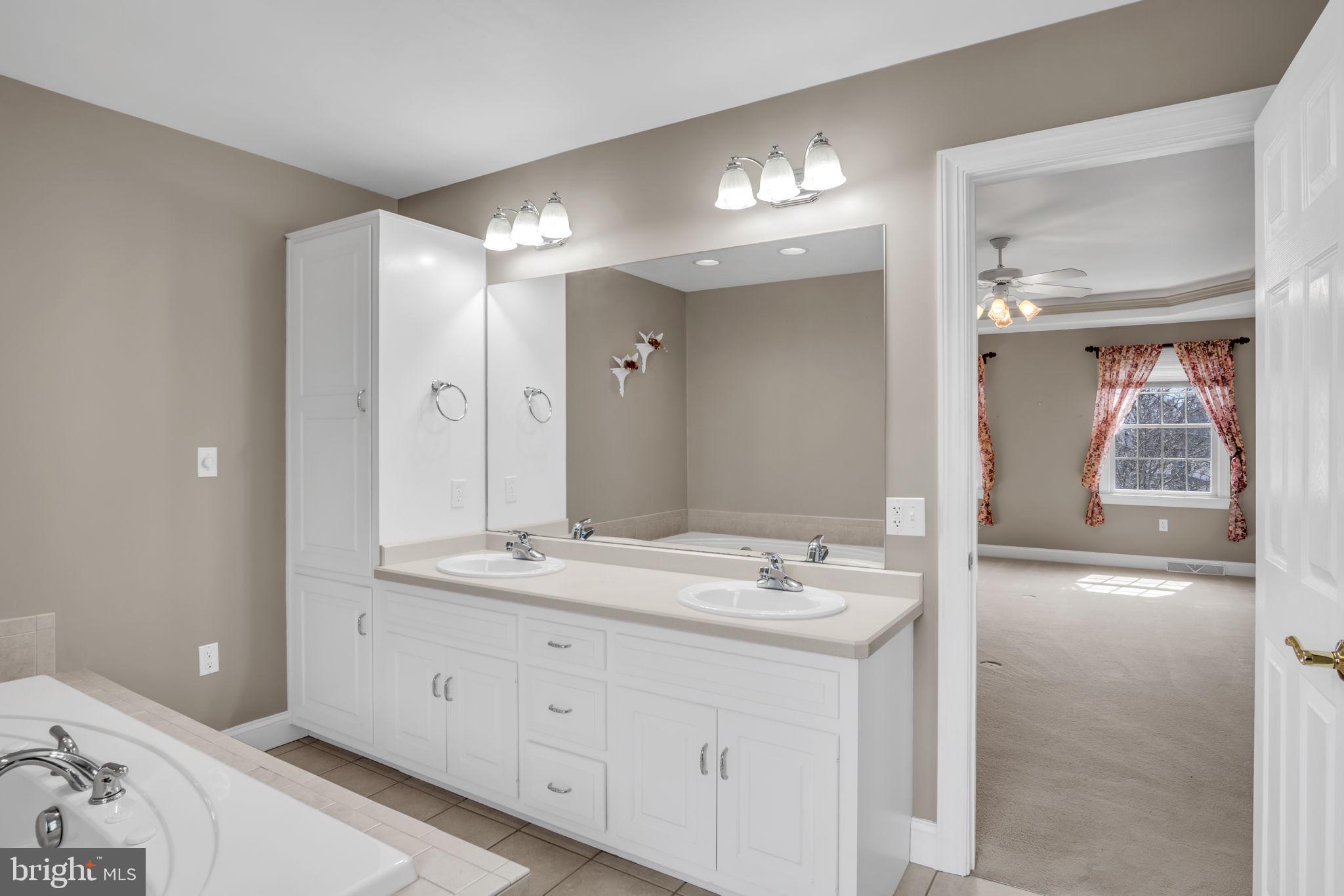 OLD RELIANCE FARMS - Residential