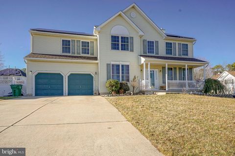 Homes For Sale - 100 Cromwell Court<br/> EGG HARBOR TOWNSHIP, NJ 08234