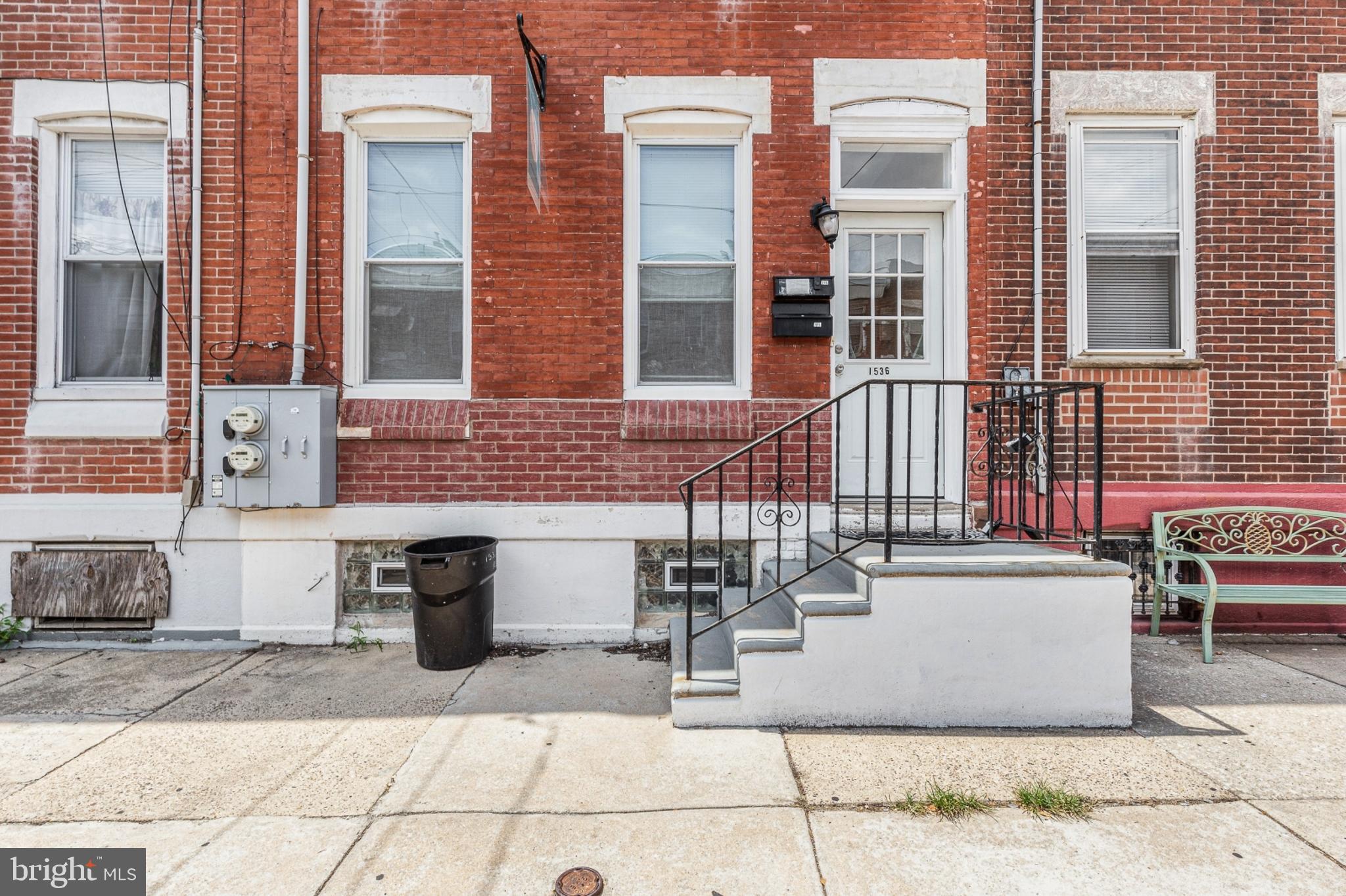POINT BREEZE - Residential Lease