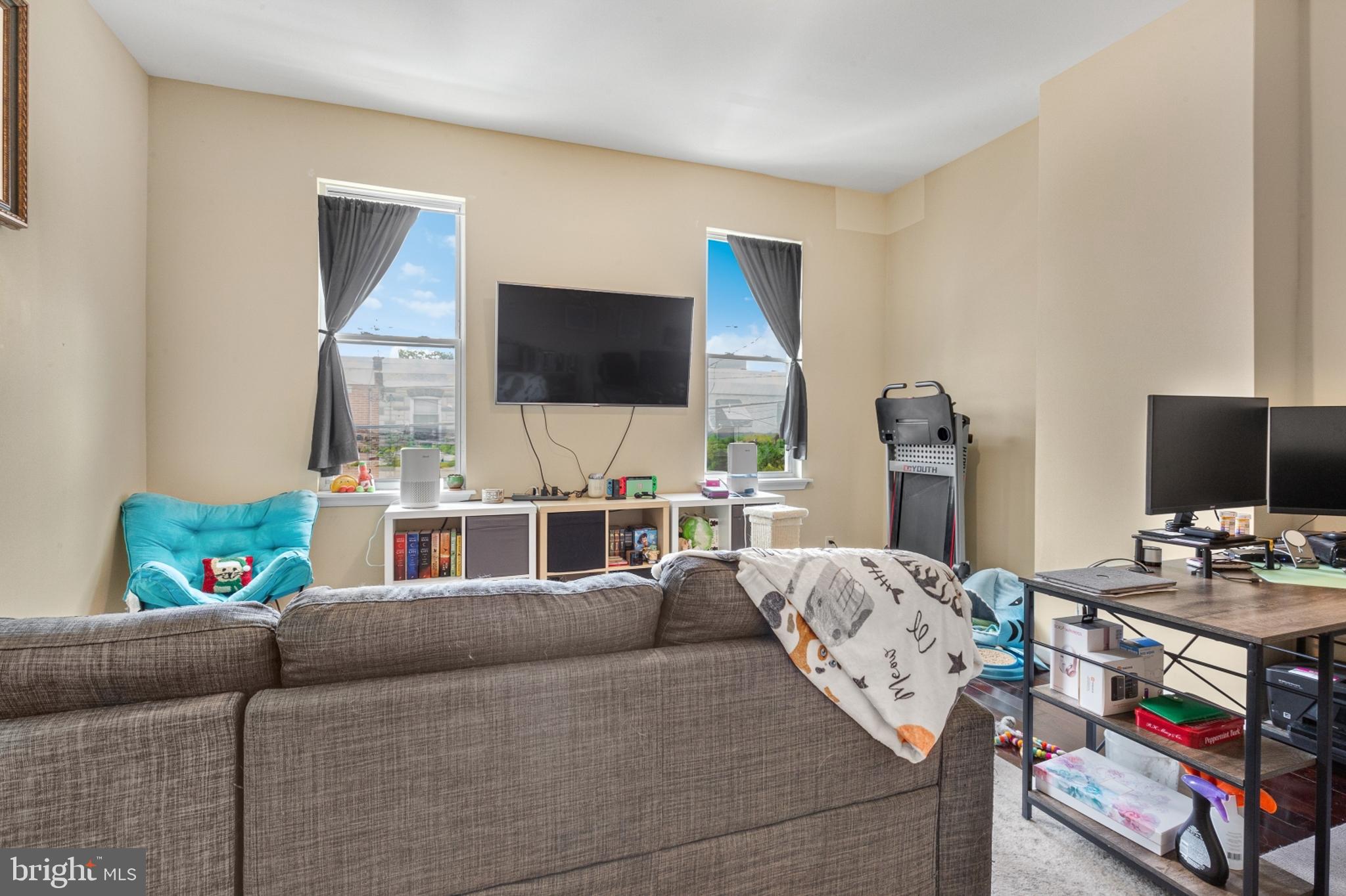 POINT BREEZE - Residential Lease