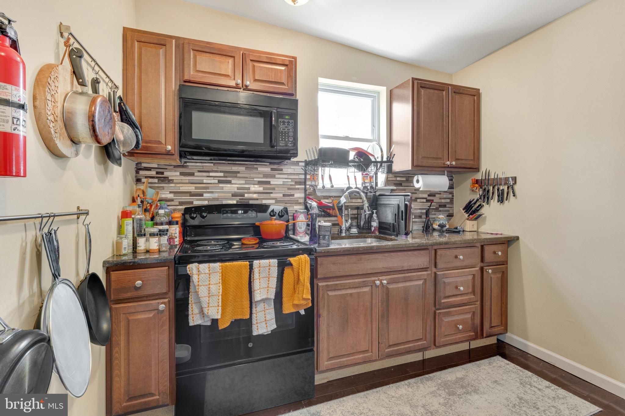 POINT BREEZE - Residential Lease