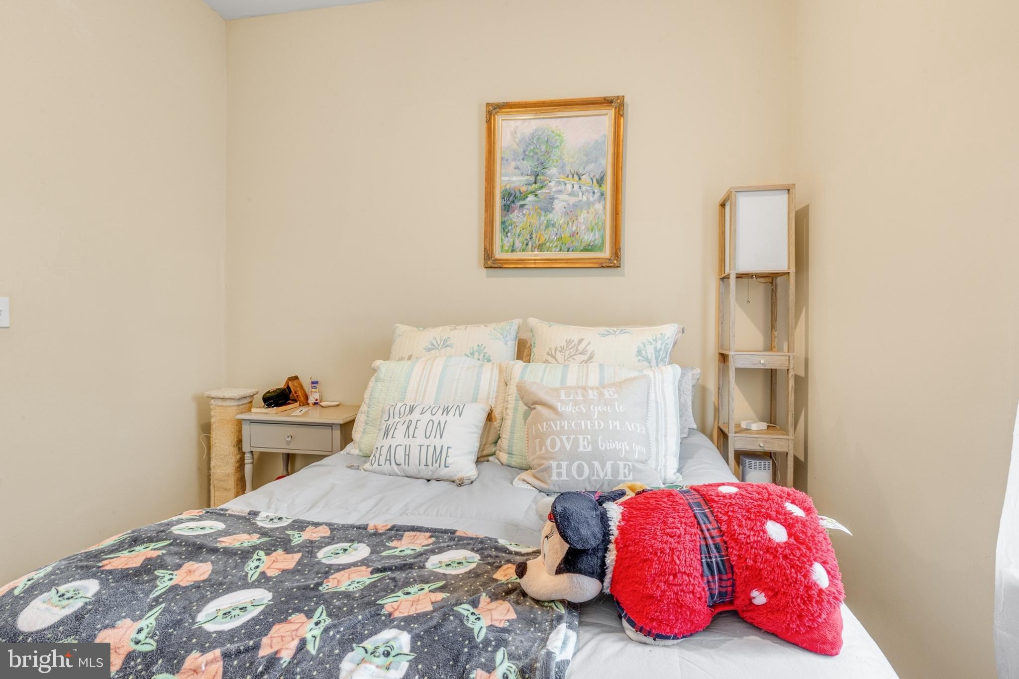 POINT BREEZE - Residential Lease