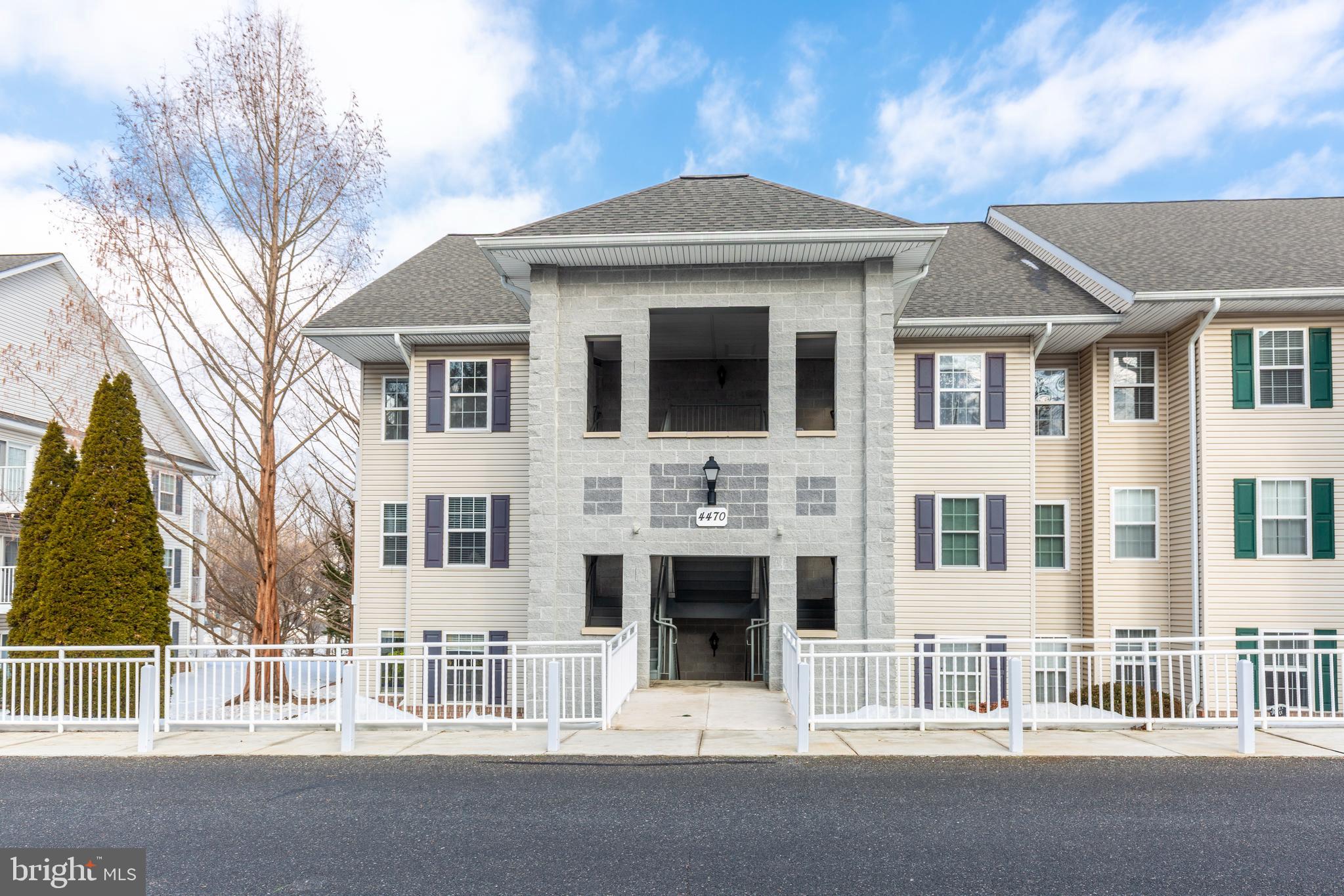 THE FIELDS - Residential