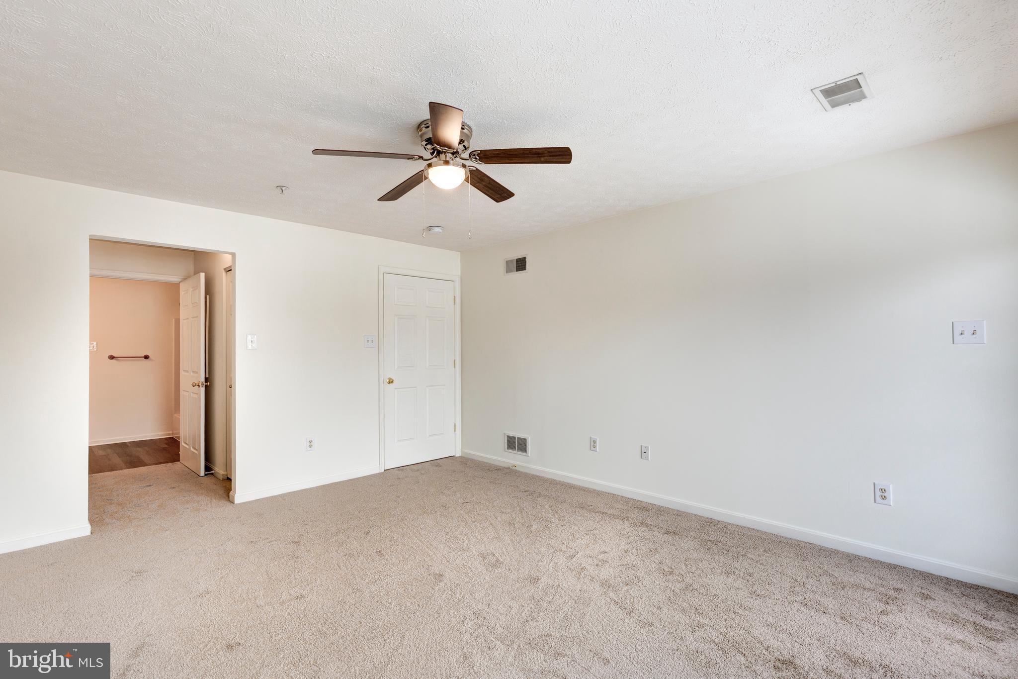 THE FIELDS - Residential