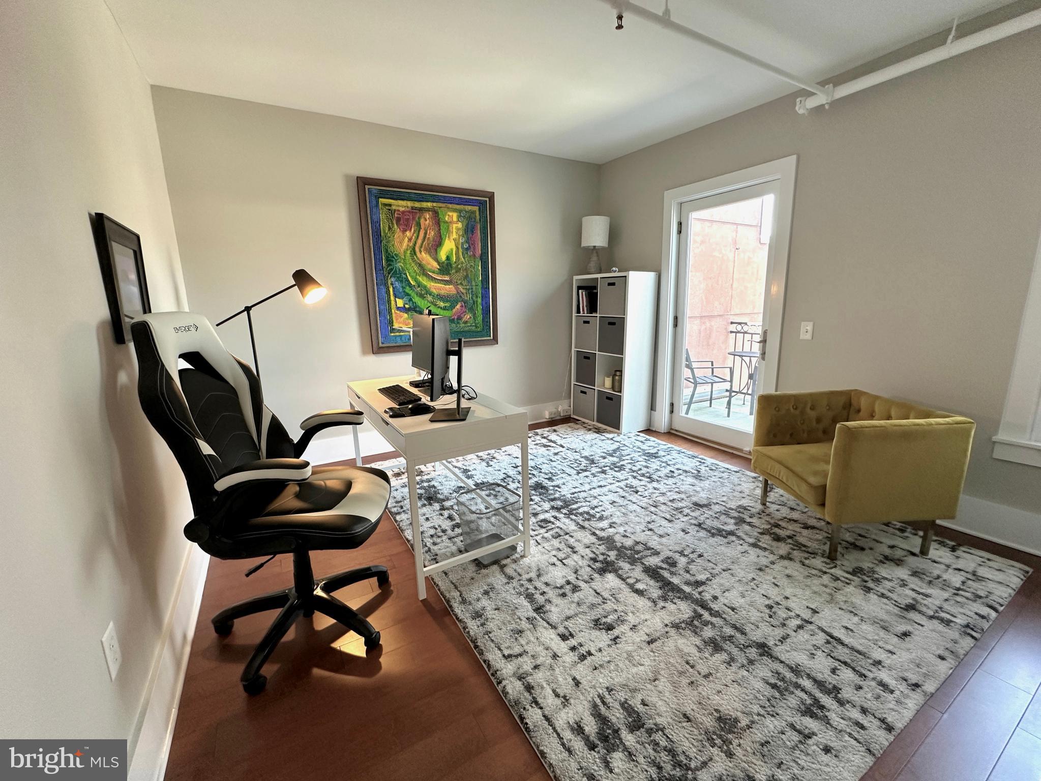 LANCASTER - Residential