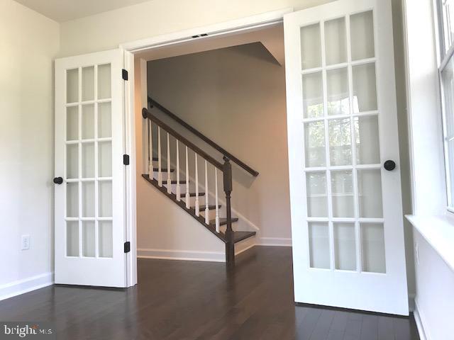 MILLERSVILLE - Residential