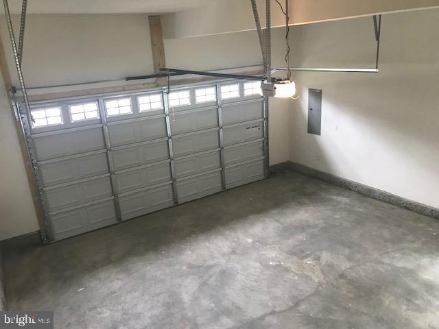 MILLERSVILLE - Residential