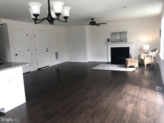 MILLERSVILLE - Residential