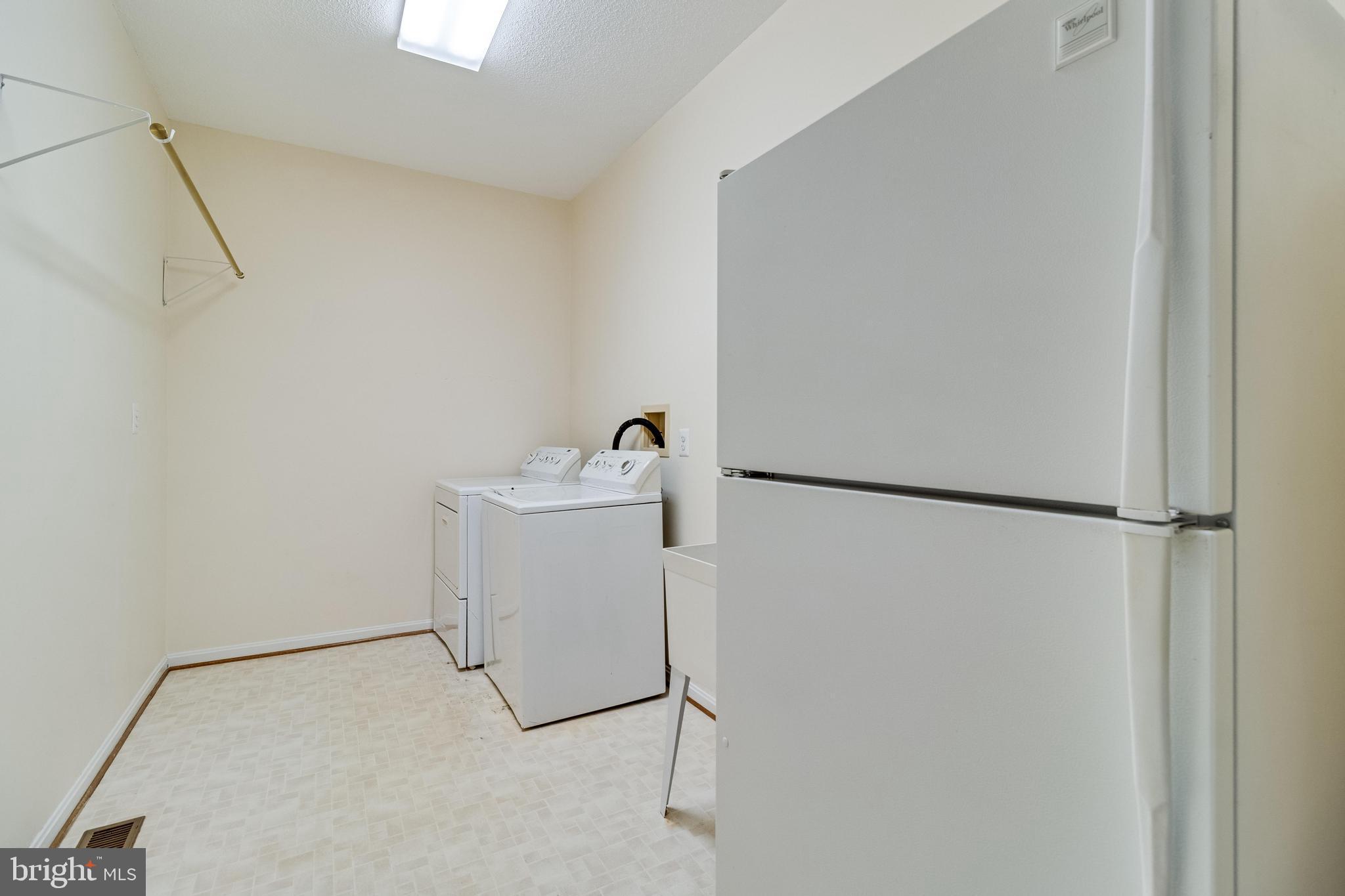 SWANSON CREEK LANDING - Residential