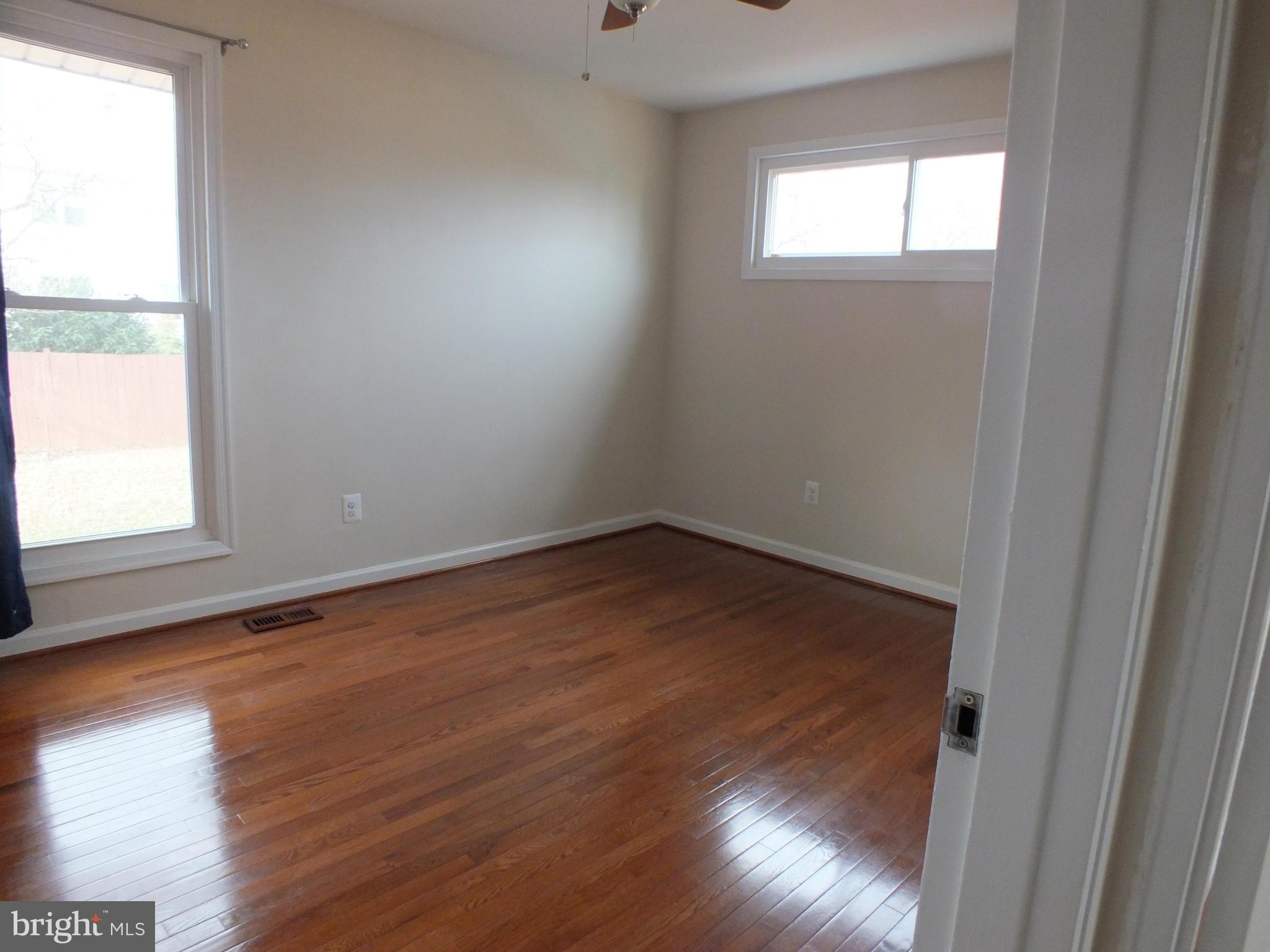 BRAD LEE HOMES - Residential