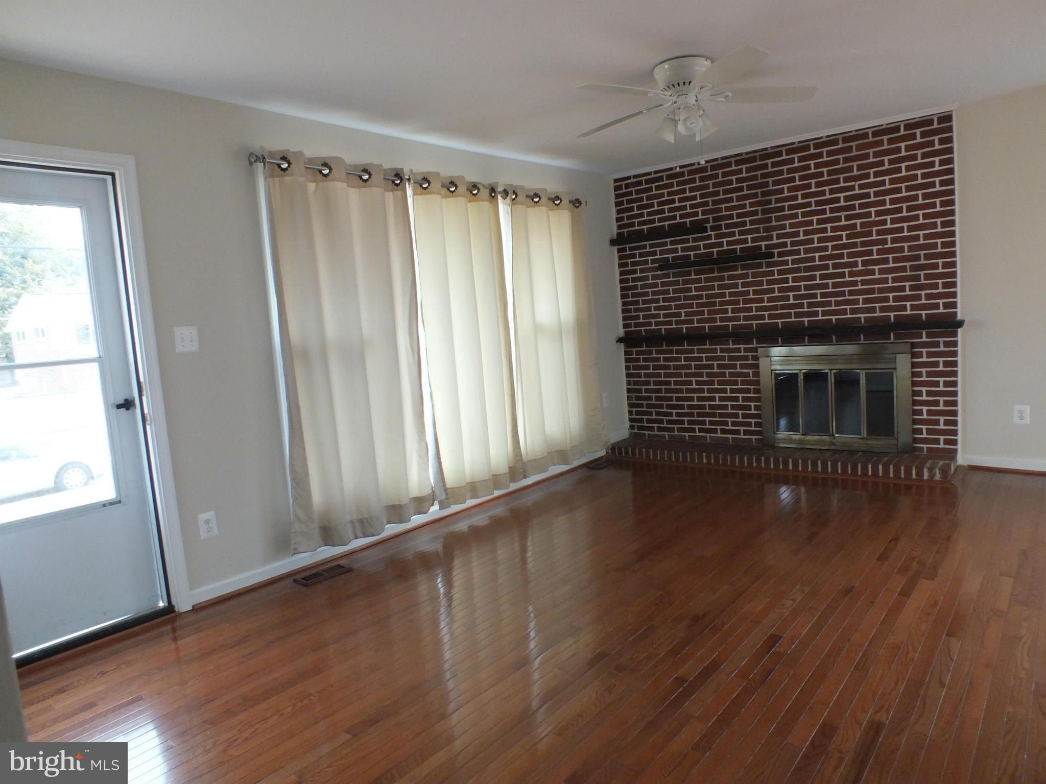 BRAD LEE HOMES - Residential