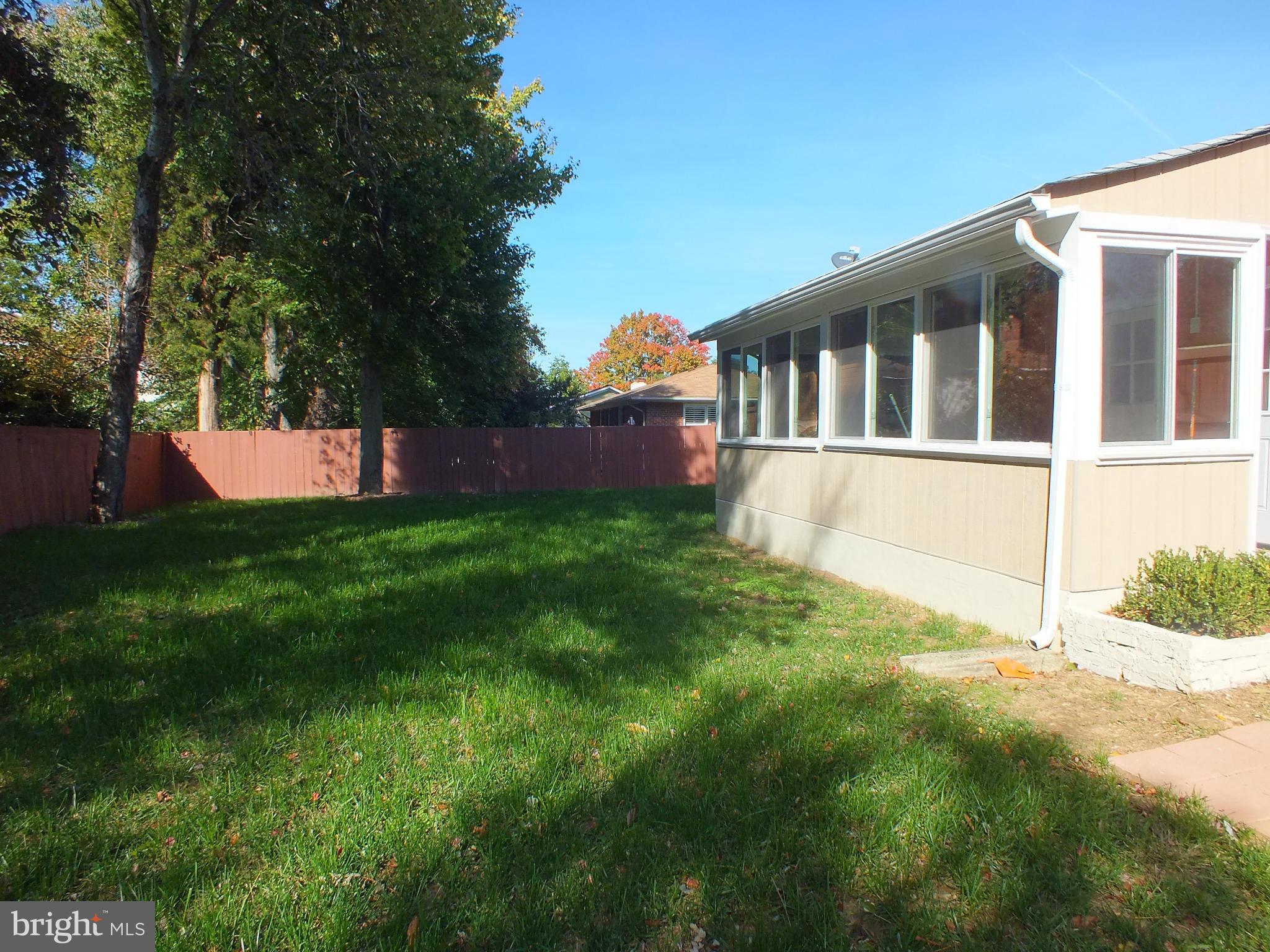 BRAD LEE HOMES - Residential