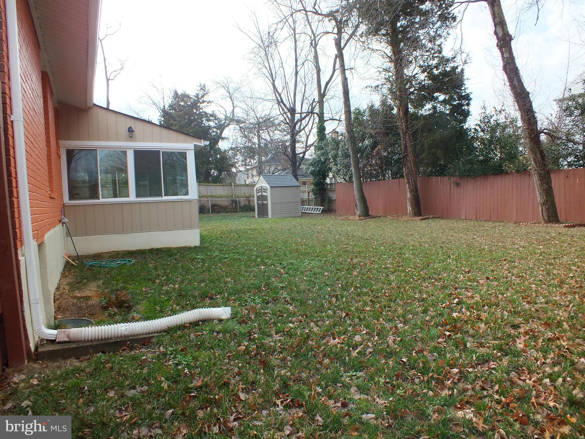 BRAD LEE HOMES - Residential