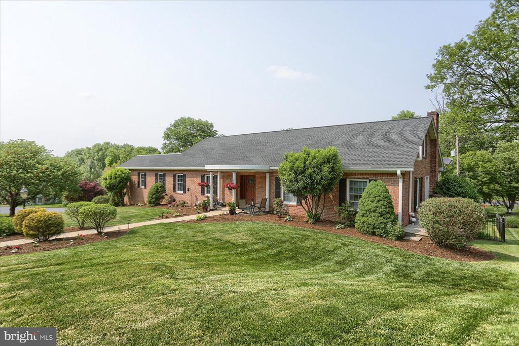 Photo of 1113 COLONIAL RD, LANCASTER, PA 17603 (MLS # PALA2035516)