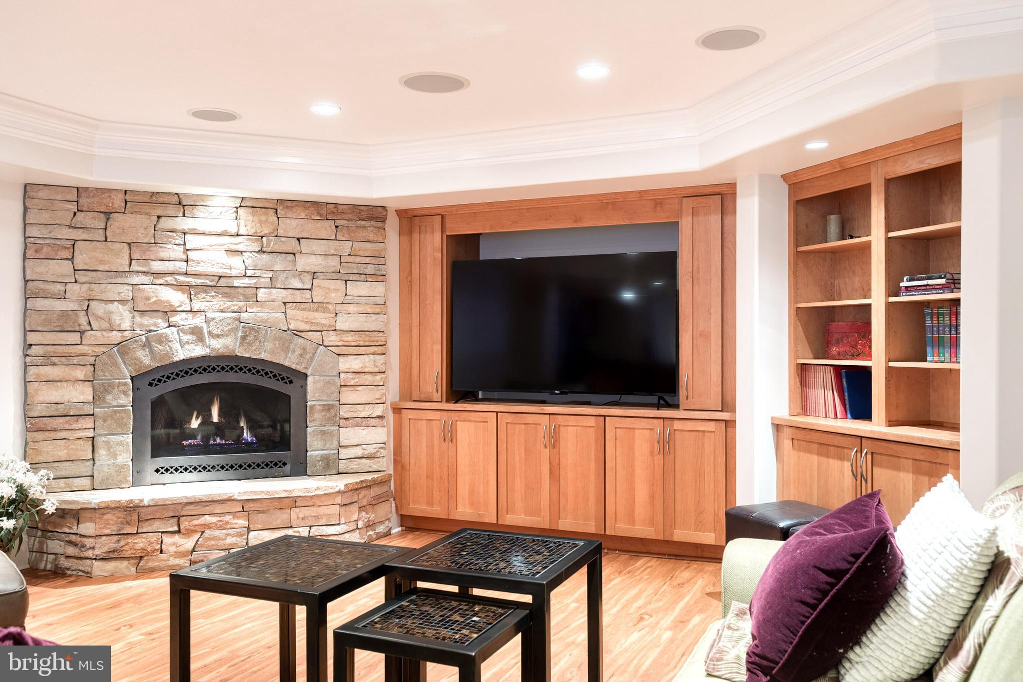 GROVEMONT - Residential