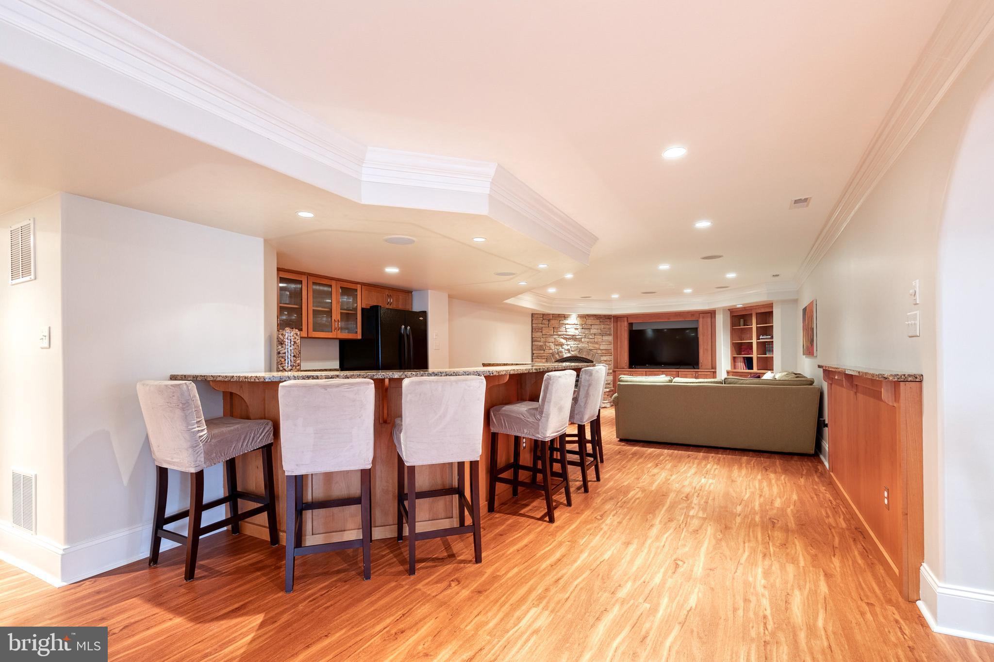 GROVEMONT - Residential