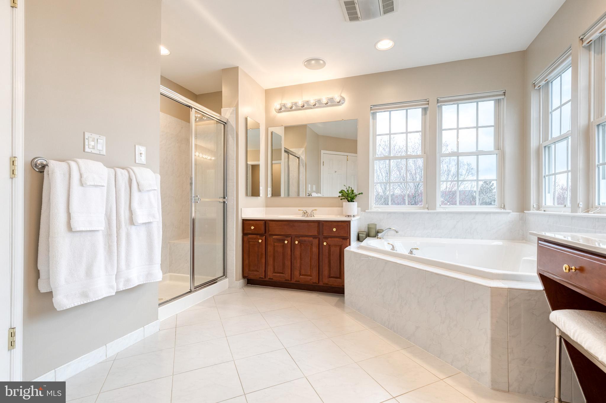 GROVEMONT - Residential