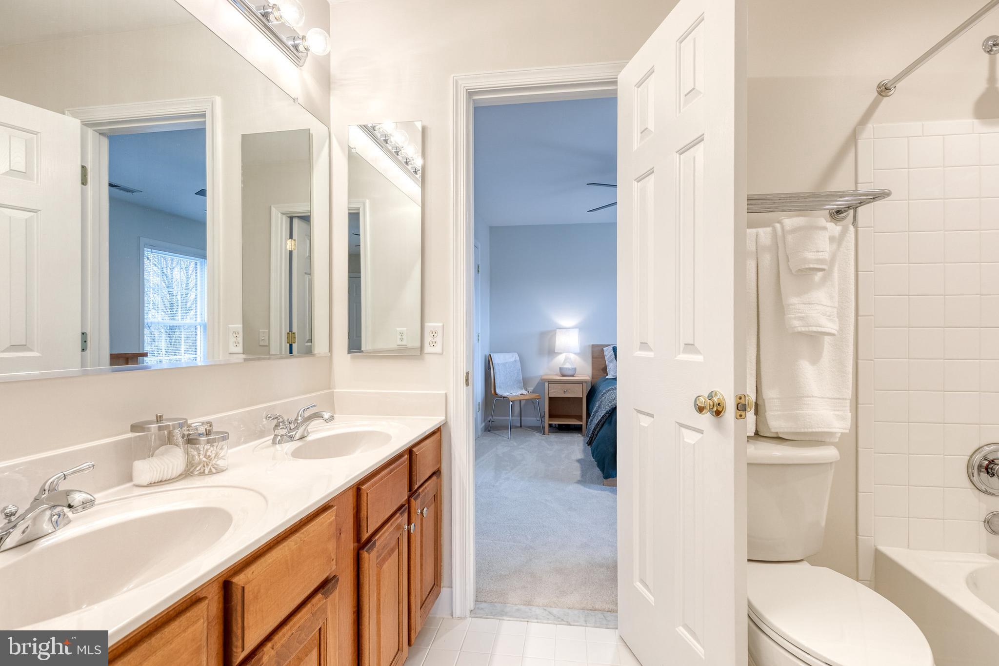 GROVEMONT - Residential