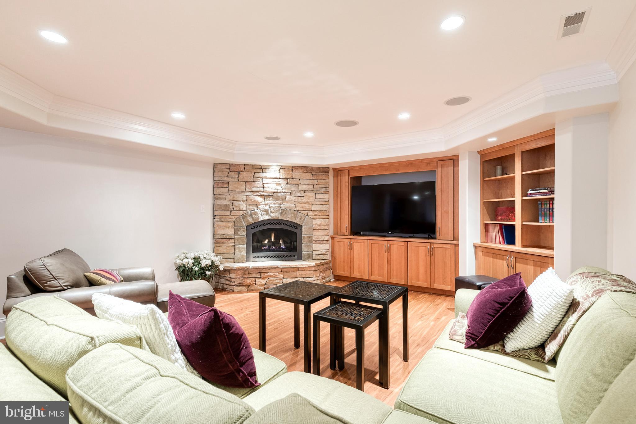 GROVEMONT - Residential