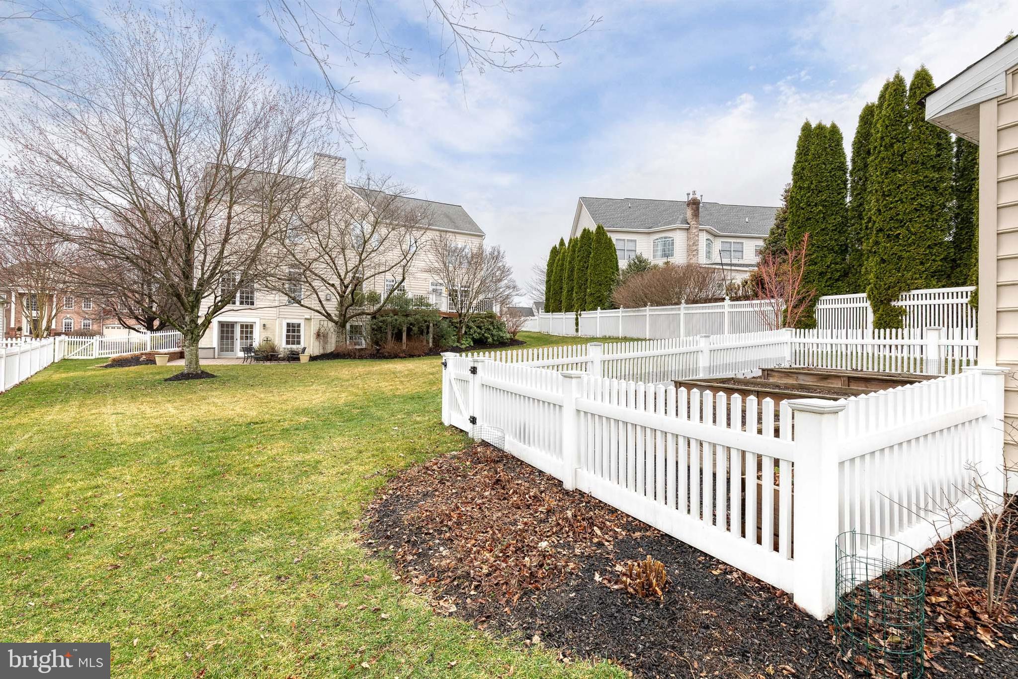 GROVEMONT - Residential