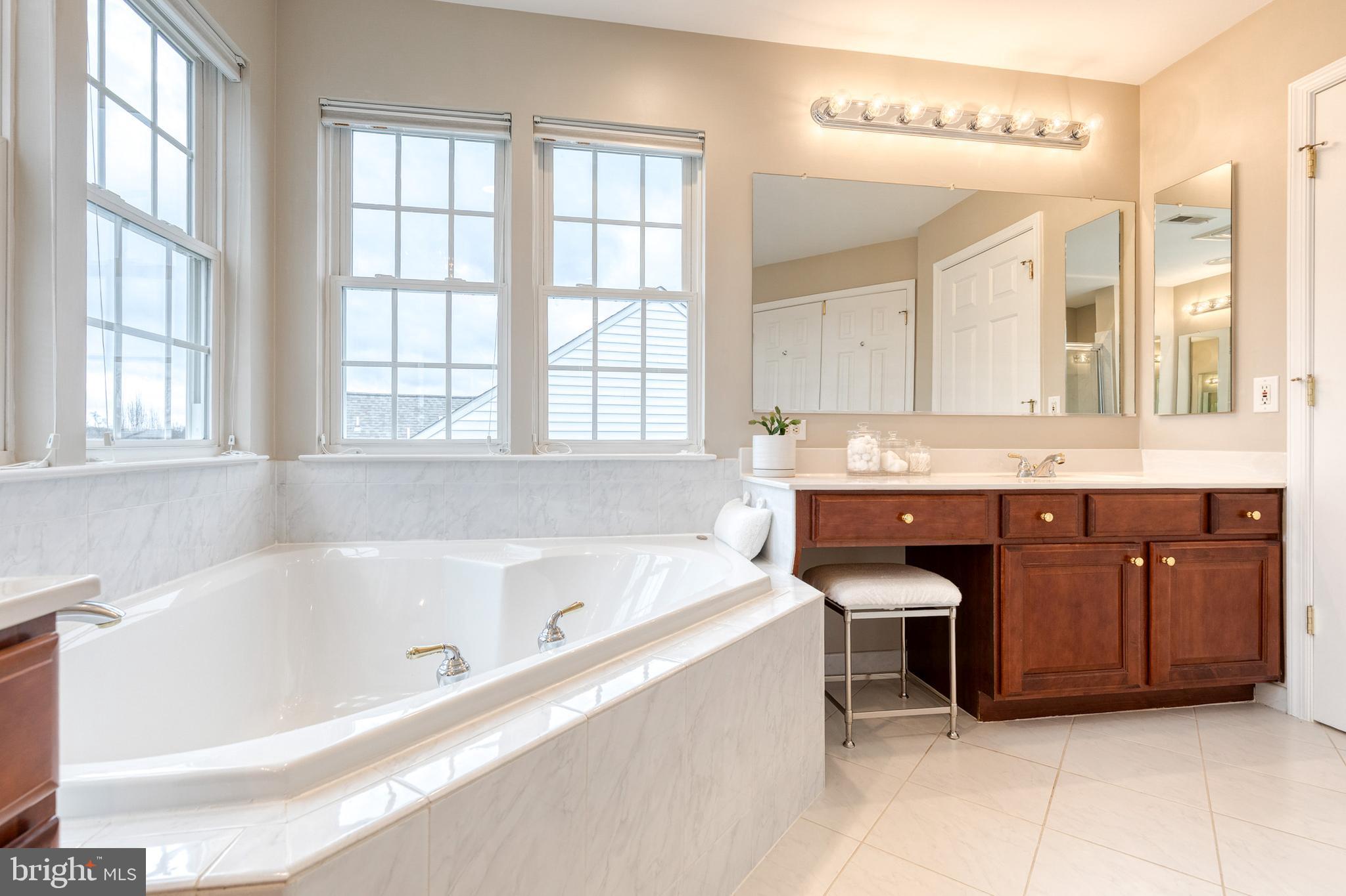 GROVEMONT - Residential