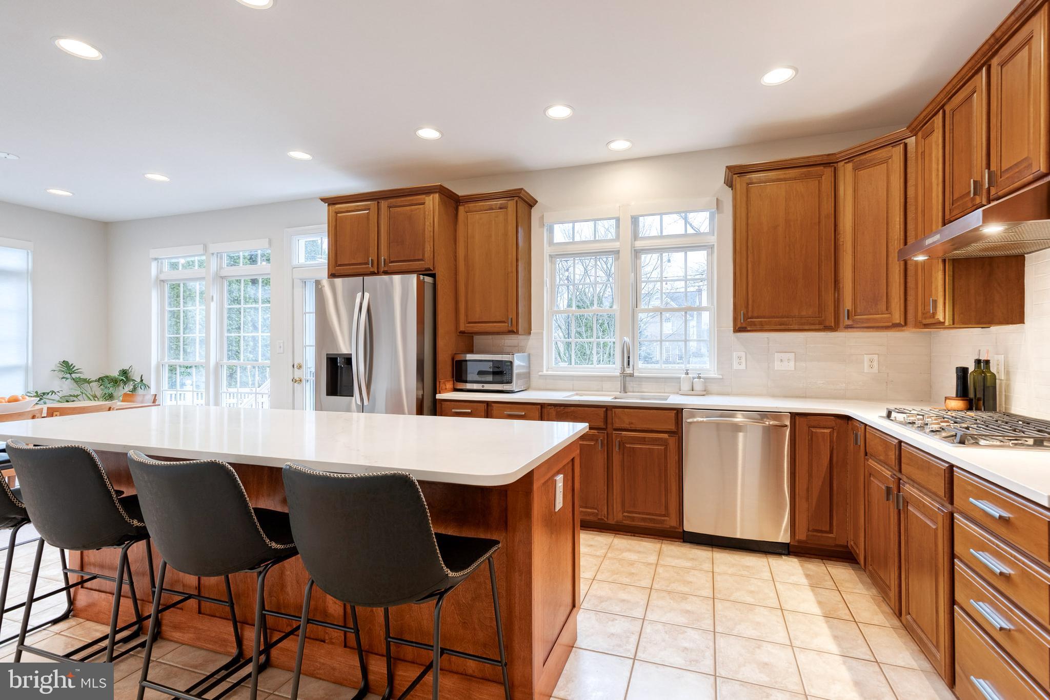 GROVEMONT - Residential