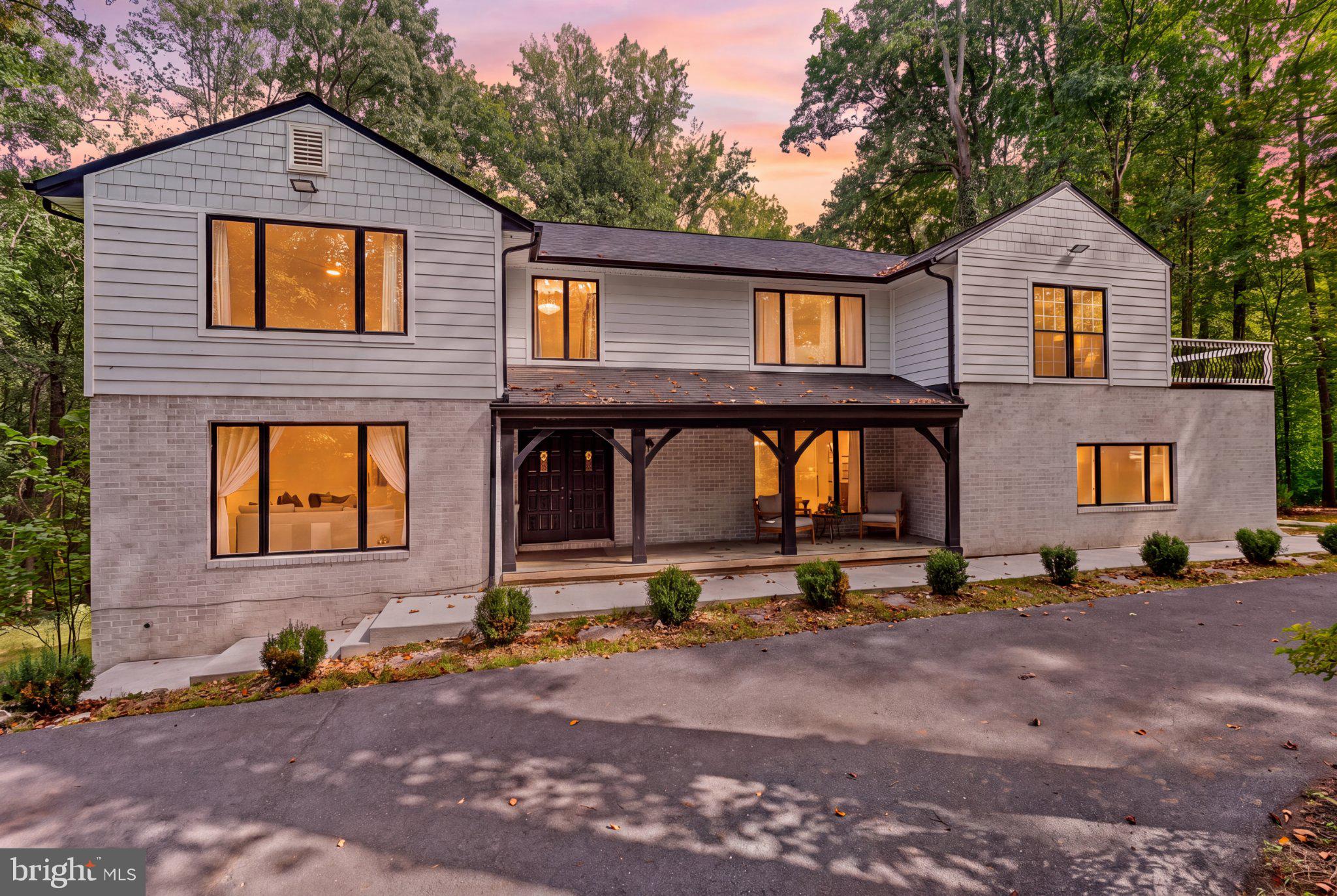 3 PEMBERLY LANE
