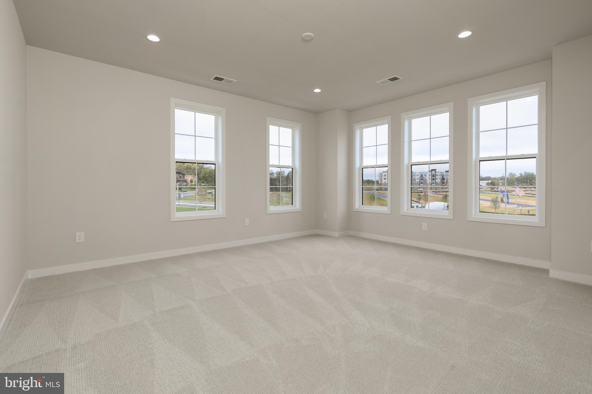 REGENCY AT BELMONT - Residential