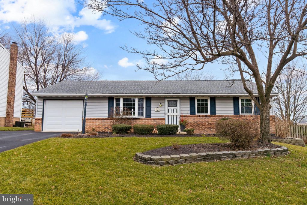 Photo of 3085 TODD LN, LANCASTER, PA 17601 (MLS # PALA2030028)