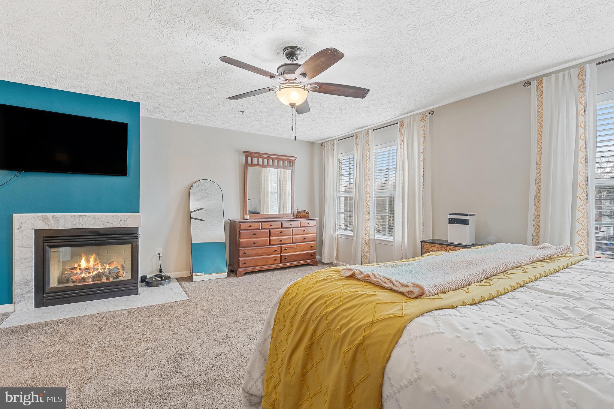 ANNAPOLIS OVERLOOK - Residential